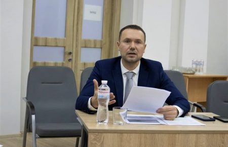 МОН не визнає вибори президента у Могилянці — Шкарлет