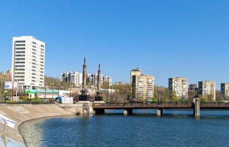 Російські спецслужби замінували низку об'єктів у Донецьку — розвідка