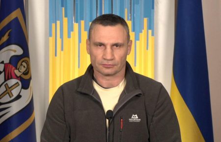 Российская армия нанесла серию ракетных ударов по жилым домам Киева — Кличко