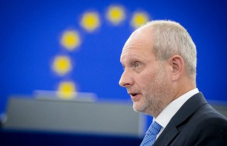 Все посольства стран ЕС продолжают работу в Киеве — Маасикас