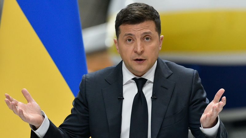 Зеленський дав народним депутатам добу, щоб повернутися в Україну