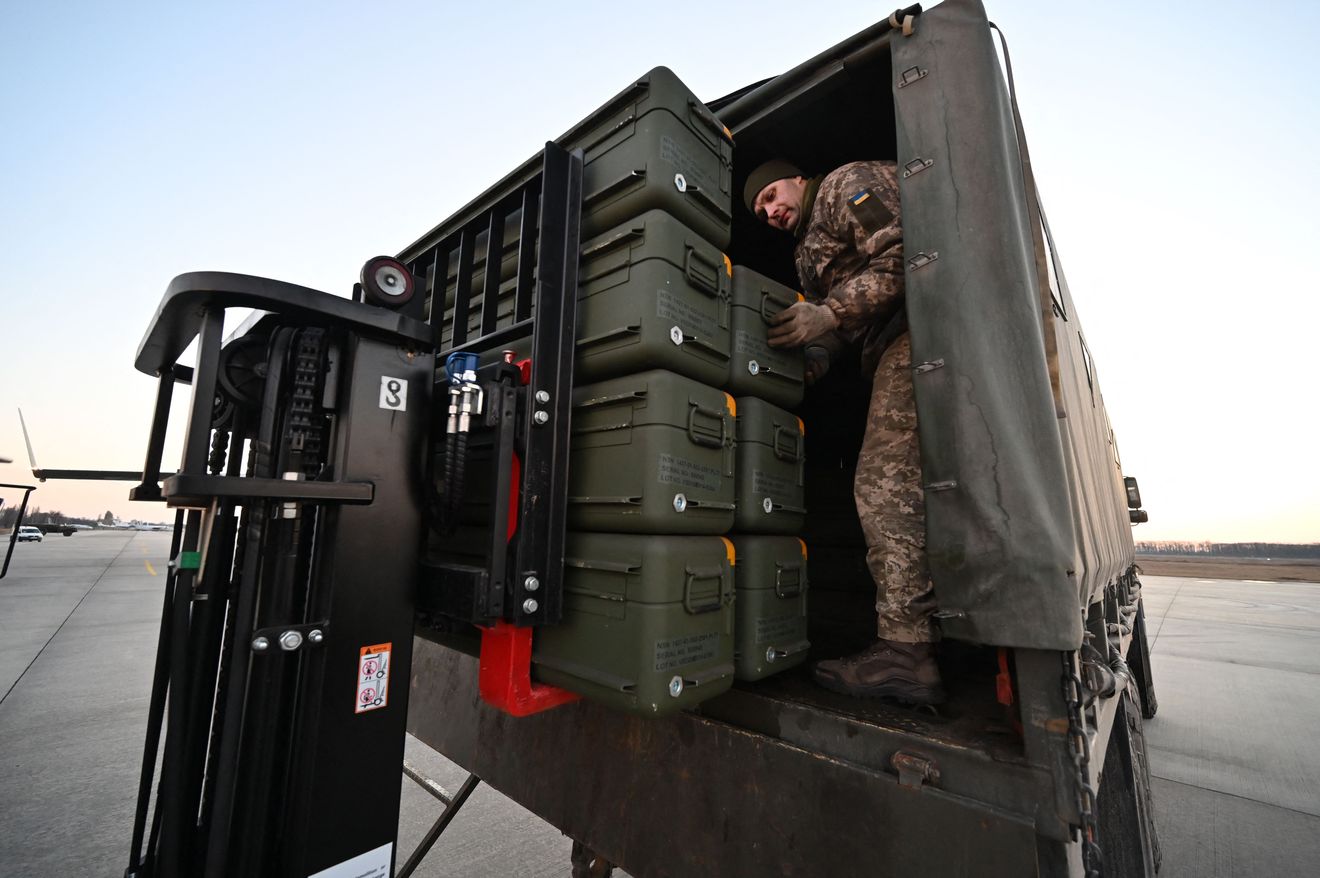 Reuters: США готують новий пакет військової допомоги для України на мільярд доларів