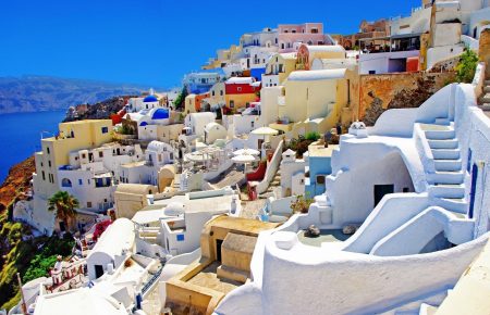 Вакциновані туристи зможуть подорожувати у Грецію без тесту на COVID-19