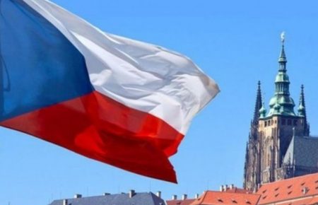 МИД Чехии призвал своих граждан как можно скорее покинуть Украину