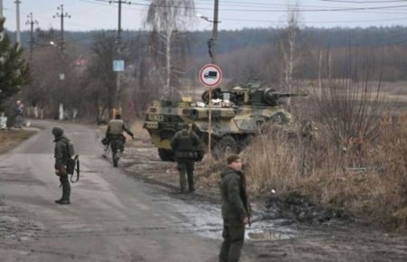 Украинские военные уничтожили оккупантов, которые захватили два автомобиля ВСУ и пытались попасть в центр Киева
