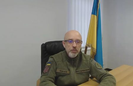 Линию обороны на Востоке мы удержали — министр обороны Украины