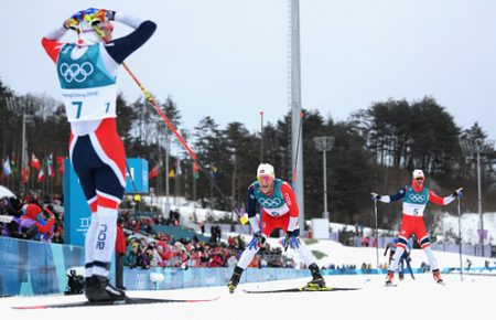На Олімпіаді-2022 пройшов медальний заїзд в чоловічому скіатлоні