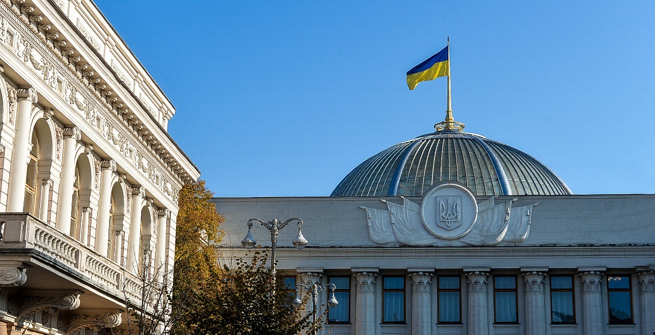 Рада дозволила вилучати російське майно в Україні та посилила відповідальність за мародерство, диверсії і держзраду