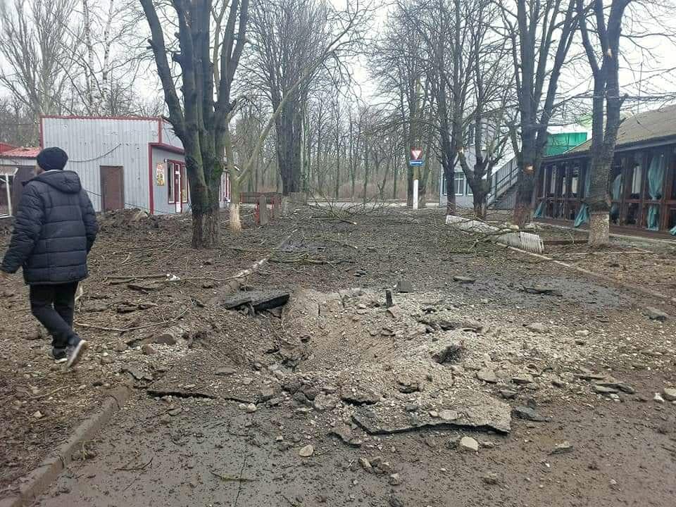 Російські війська вночі обстріляли Маріуполь: тривають бої на Донеччині