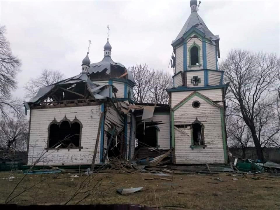 На Житомирщині окупанти знищили церкву 1862 року (фото)