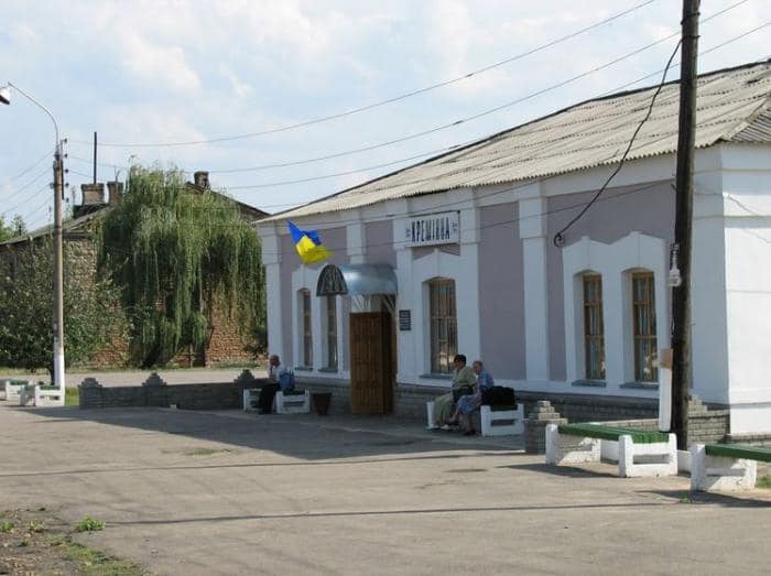 Загинули 56 людей: окупанти на Луганщині розстріляли з танка будинок для літніх людей