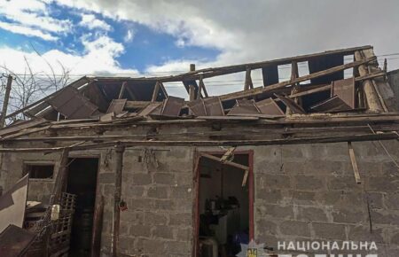 У Запорізькому районі окупанти обстріляли домівки мирного населення, є травмовані