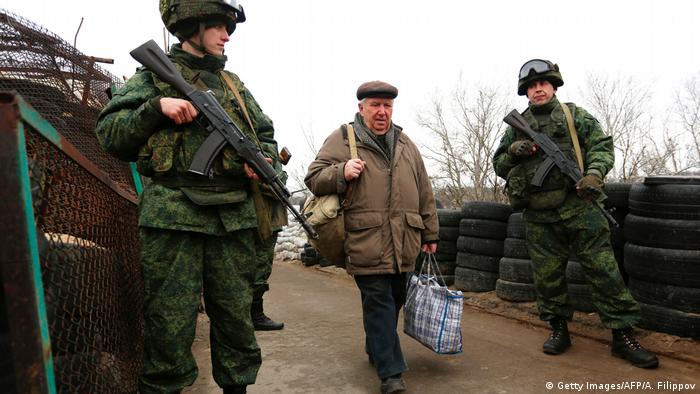 russian occupiers build filtration camps near Mariupol