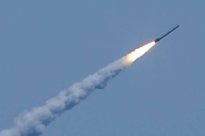 Чотири ракети влучили в об'єкт неподалік кордону з Польщею, він зруйнований — Львівська ОВА