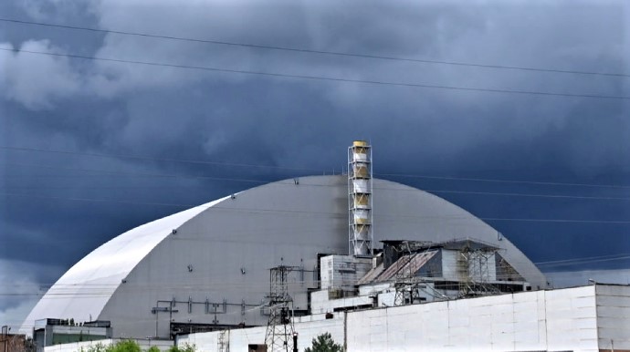 россия наращивает свои силы возле Чернобыльской АЭС