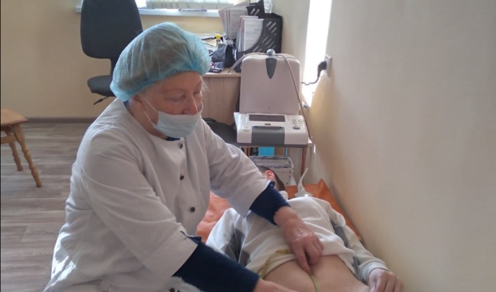 На Луганщині акушер отримав осколкове поранення під час приймання пологів — ОВА