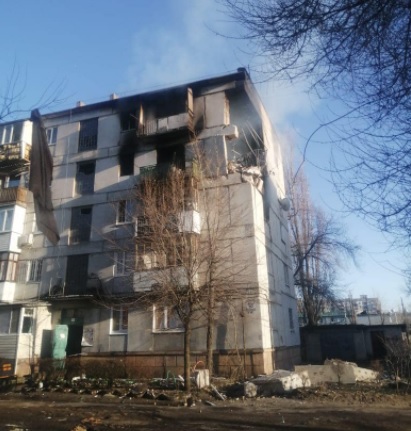 Вночі окупанти обстріляли Луганщину ракетами та фосфорними бомбами, є загиблі