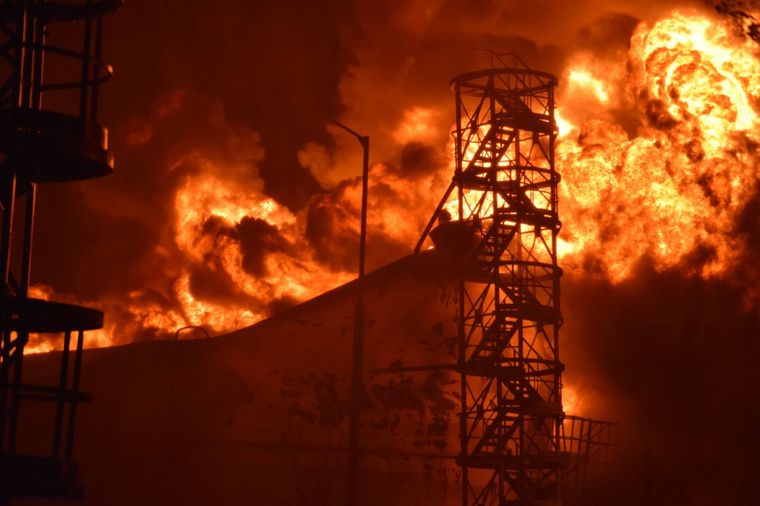 В Ровенской области российские оккупанты уничтожили уже вторую нефтебазу — глава ОГА