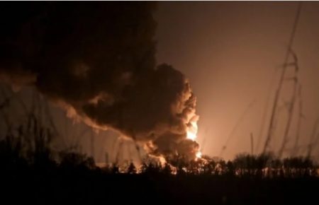Російські окупанти повністю знищили аеропорт у Василькові
