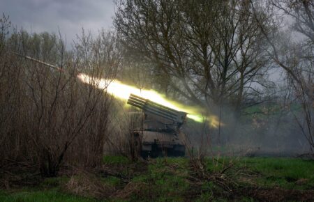 За добу на Донбасі ЗСУ знищили 9 танків та 18 одиниць броньованої техніки окупантів