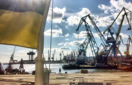У портах України нині залишаються заблокованими близько сотні суден — Шевченко