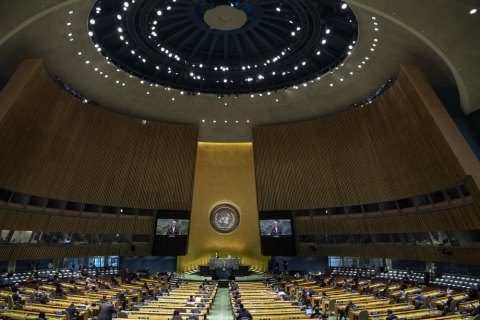 Генасамблея ООН призупинила роботу росії у Раді ООН з прав людини