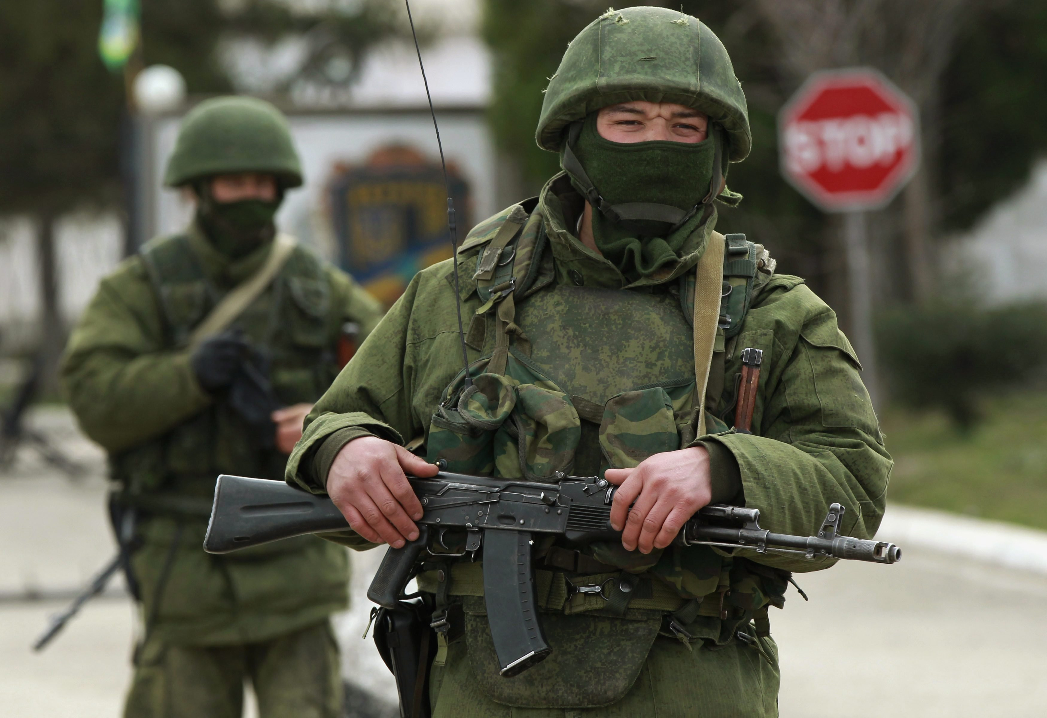 Пентагон підтвердив перекидання сил росії на схід і південь України