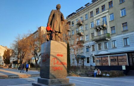 Памʼятники Бандері і Пушкіну не можуть стояти в одному місті — співзасновник проєкту «Декомунізація.Україна»