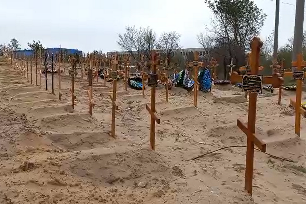 На кладовищі Сєвєродонецька з початку повномасштабного вторгнення армії рф з’явилося понад 400 свіжих могил — журналістка