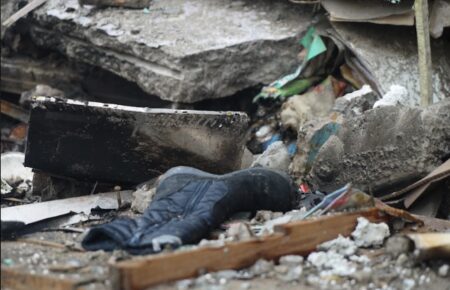Розстріляна евакуаційна колона: на Київщині правоохоронці виявили нових жертв окупантів