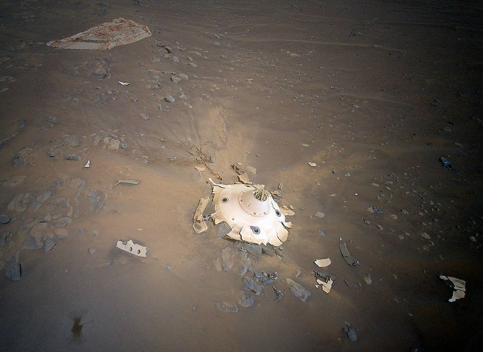 Учені NASA зафільмували «позаземні» уламки на Марсі: що це?