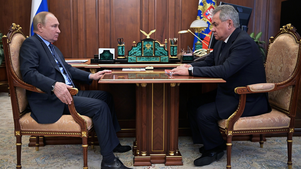Путин назвал нецелесообразным штурм «Азовстали» и приказал взять в осаду