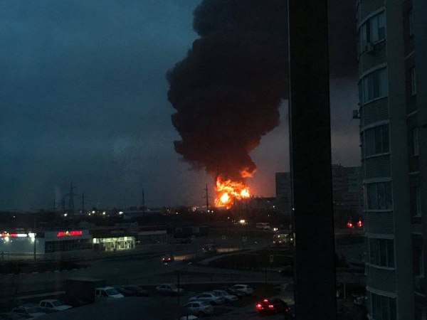 Пожар на нефтебазе в Белгороде: Минобороны не подтверждает и не опровергает причастность Украины