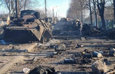 Коли російські окупанти тікали, танками їздили по мертвих тілах — мер Ірпеня