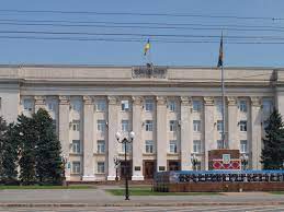 Оккупанты захватили помещение Херсонского горсовета и сняли флаг Украины — глава ОГА