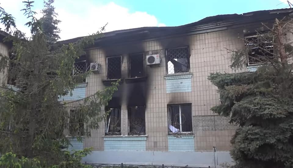 На Луганщині окупанти обстріляли школу-інтернат