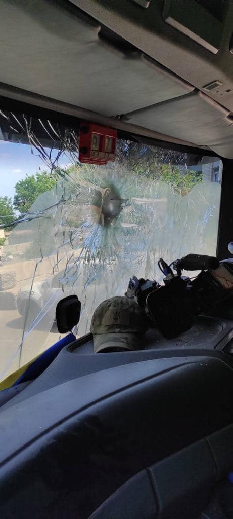 Военные рф обстреляли эвакуационный автомобиль, погиб французский журналист — Гайдай