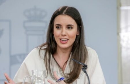 Уряд Іспанії схвалив план про оплачувані менструальні відпустки для жінок