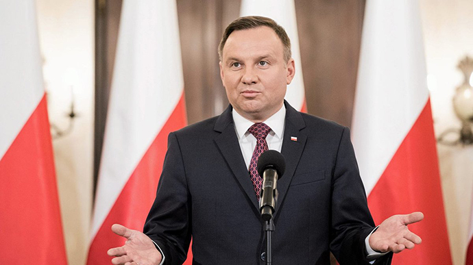 Санкции ЕС могут заставить россию прекратить войну в Украине — президент Польши
