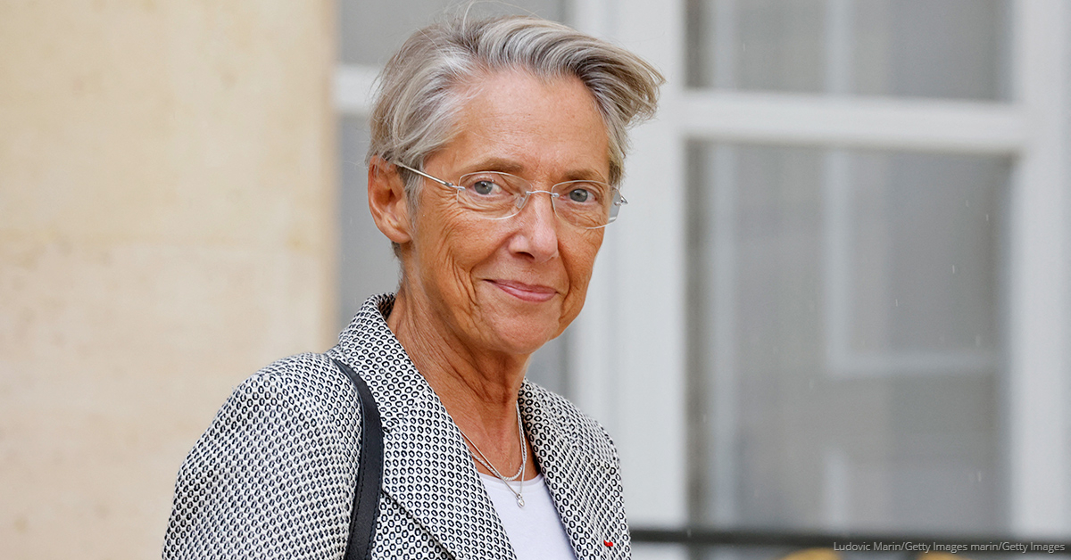 Новою очільницею уряду Франції стане міністерка праці Елізабет Борн