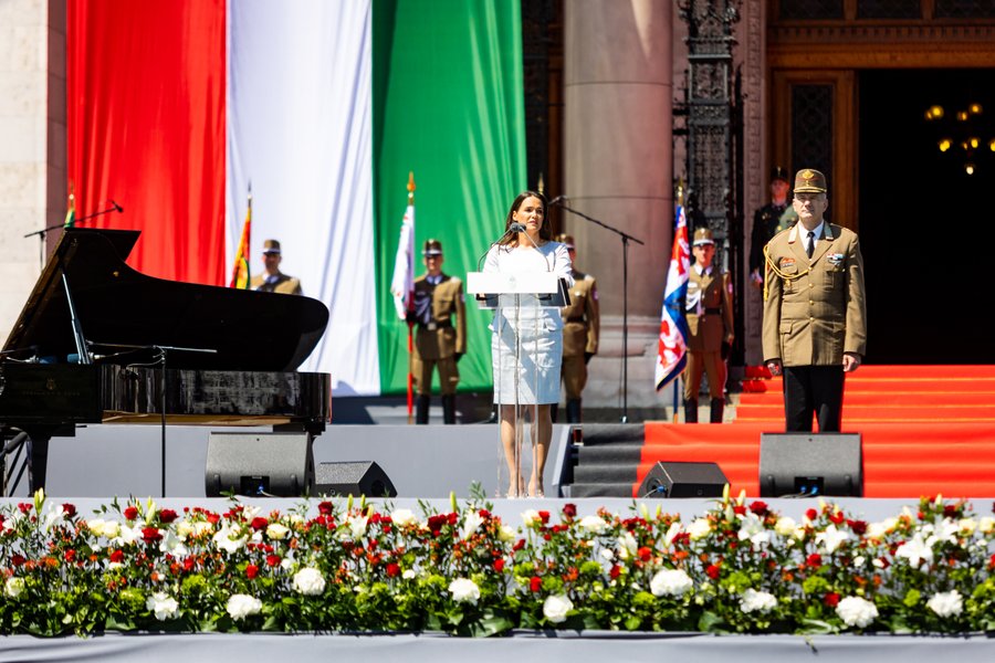 Президентка Угорщини засудила вторгнення рф в Україну та підтримала наш вступ до ЄС