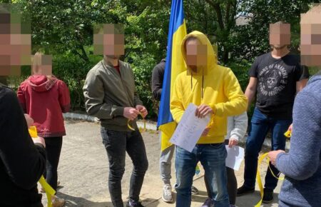 В окупованому Мелітополі на мітингу прозвучав Гімн України