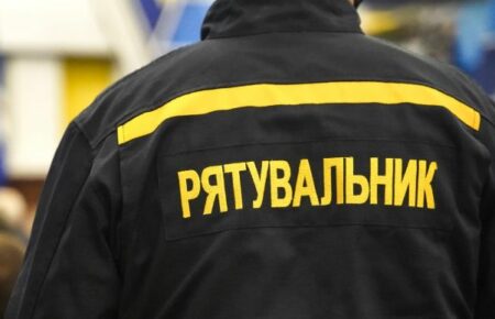 Не поспішайте повертатися: при розмінуванні на Харківщині постраждали троє рятувальників