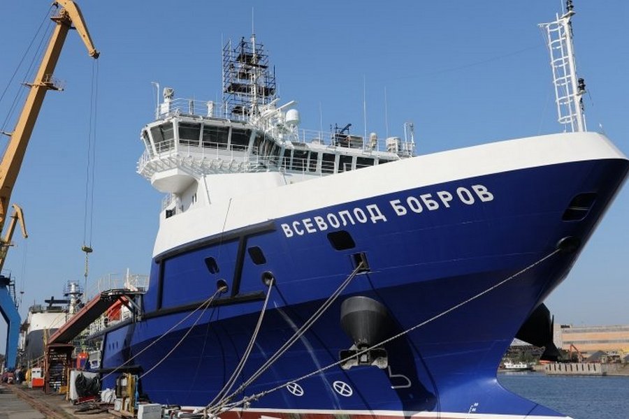 Одеська ОВА повідомила про пошкоджений біля острова Зміїний російський корабель