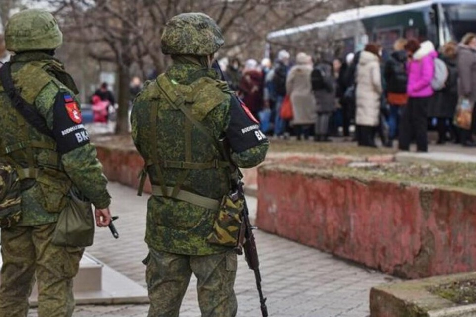 За добу з Луганщини окупанти депортували 13 тисяч людей — Снєгирьов