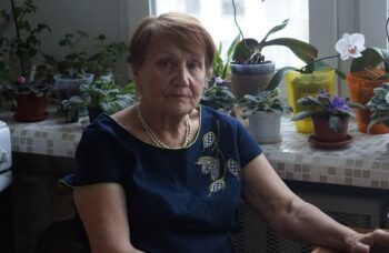 «Ангели летіли над Києвом» — 81-річна колишня бранка Освенціма розповіла, чому не залишила Україну під час війни