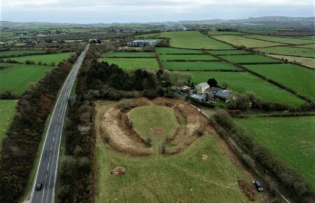 У Британії археологи знайшли невідомий доісторичний ритуальний круг
