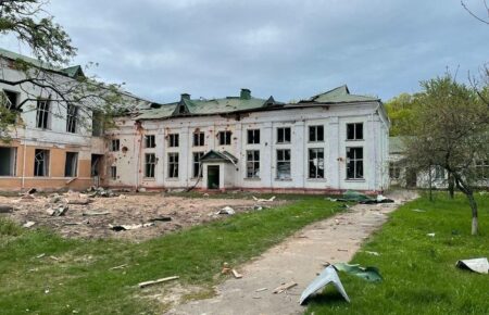 В результате авиаудара по школе и интернату на Черниговщине 3 человека погибли, 12 травмированы — ГСЧС