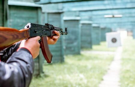 У «Дії» стартує опитування про обіг вогнепальної зброї в Україні