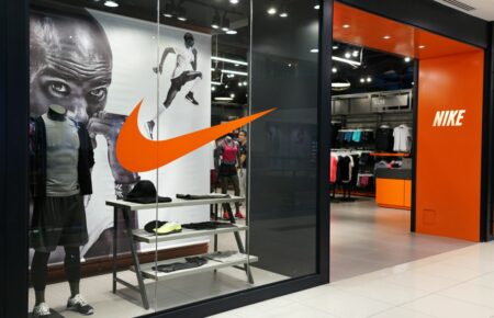 Компанія Nike повністю йде з російського ринку